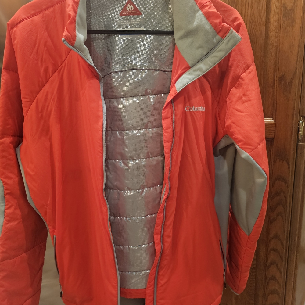 Columbia Eomrns Puffer Jacket  (Melon Color)